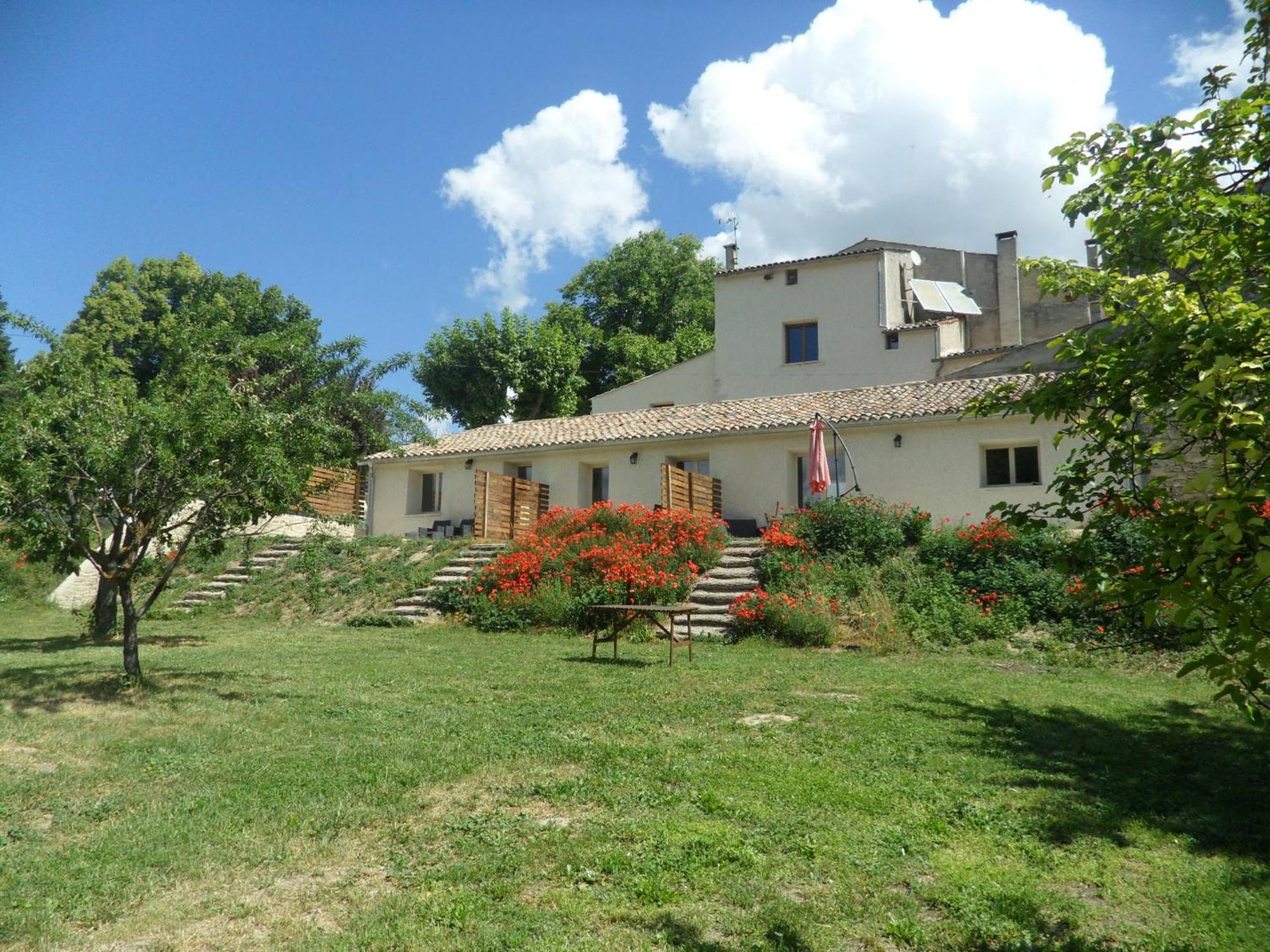 Les Anes De Forcalquier Otel Dış mekan fotoğraf